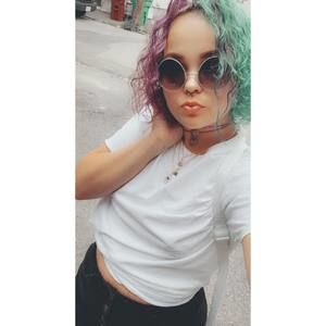 Meet your Posher, Pauline